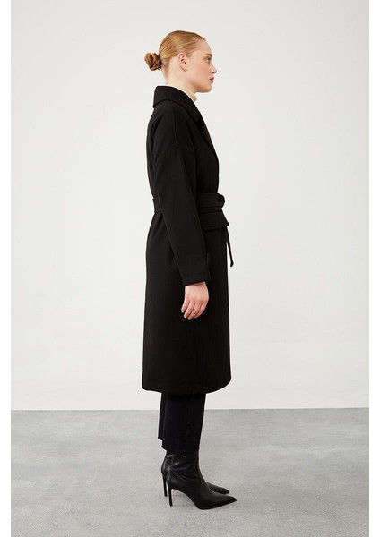 Siyah Kruvaze Yaka Kaşe Kaban fırsatları