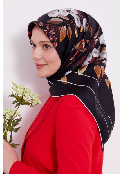 Siyah Çiçek Desen Twill Ipek Eşarp fiyatları