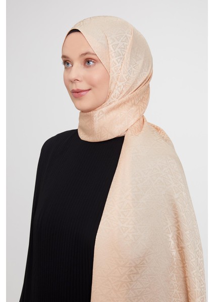 Yavruağzı Üçgen Desen Jakarlı Janjan Şal