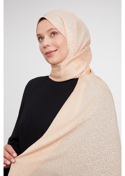 Yavruağzı Üçgen Desen Jakarlı Janjan Şal modelleri