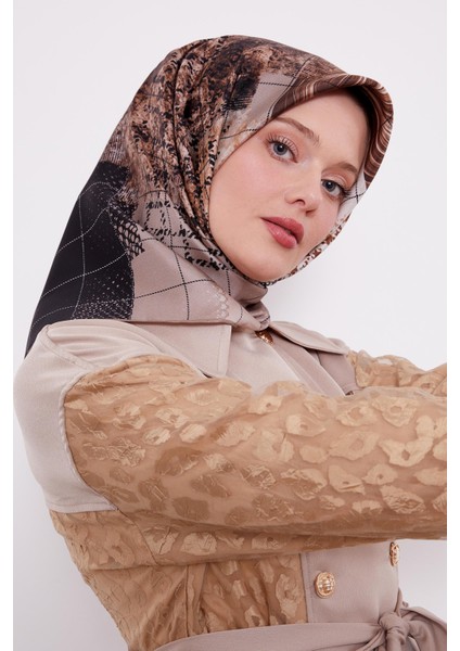 Acı Kahve Kare Desen Twill Ipek Eşarp