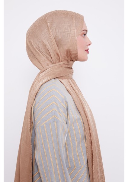 Sütlü Kahve Labirent Desen Jakarlı Janjan Şal modelleri