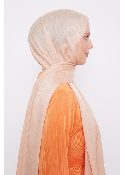 Yavruağzı Labirent Desen Jakarlı Janjan Şal modelleri