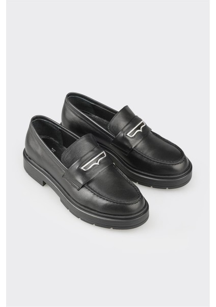 Siyah Deri Kadın Günlük Ayakkabı fiyatları