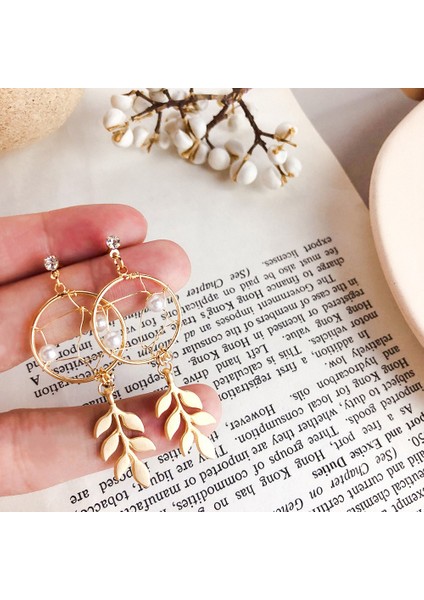Moda Altın Taklidi Yaprakları Saçaklı Hollow Inci Dokuma Küpe (Yurt Dışından)