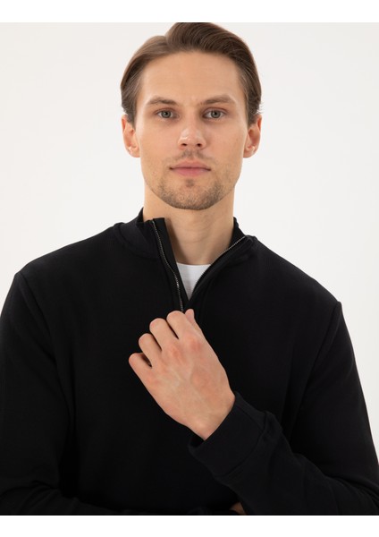 Erkek Siyah Regular Fit Sweatshirt 50296505-VR046