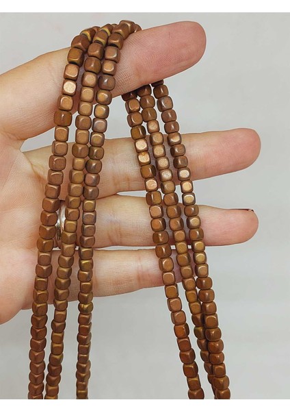 Hematit Taşı Kare Şekilli Dizi 4mm (54656)