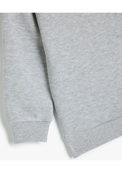 Pamuklu Bisiklet Yaka Uzun Kollu Basic Sweatshirt modelleri