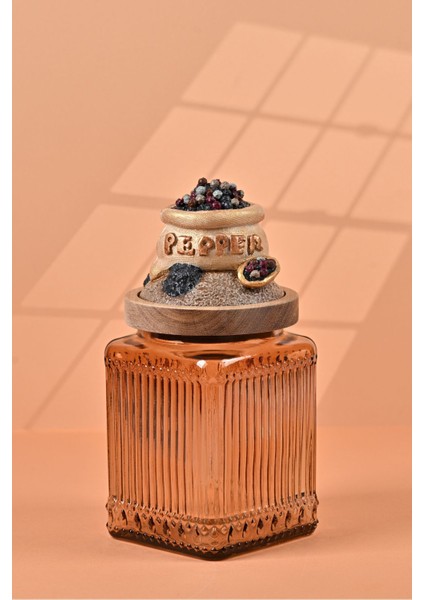 El Yapımı Özel Tasarım Karabiber Baharat Kavanozu - 700 ml - Vakumlu Ahşap Kapaklı (Dore Detaylı) - Light Amber Çizgili Cam - Mutfak ve Ev Dekorasyonu