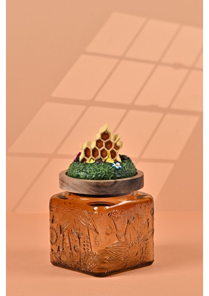 El Yapımı Özel Tasarım Bal Kavanoz - 500 ml - Vakumlu Ahşap Kapaklı (Bal ve Arı Detaylı) - Medium Amber Çiçekli Kare Cam - Mutfak ve Ev Dekorasyonu fırsatları