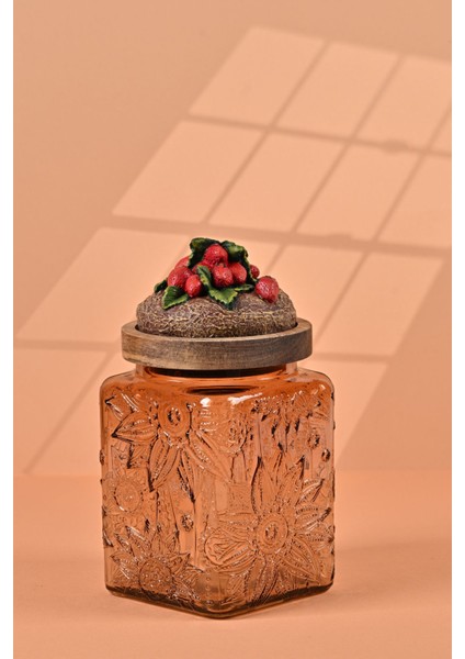 El Yapımı Özel Tasarım Kavanoz - 700 ml - Vakumlu Ahşap Kapaklı (Çilek Detaylı) - Light Amber Çiçekli Kare Cam - Mutfak ve Ev Dekorasyonu