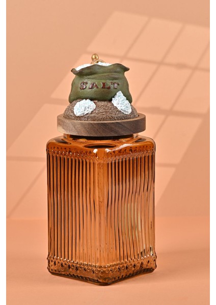El Yapımı Özel Tasarım Tuz Baharat Kavanozu - 1000 ml - Vakumlu Ahşap Kapaklı (Yeşil Detaylı) - Medium Amber Çizgili Cam - Mutfak ve Ev Dekorasyonu