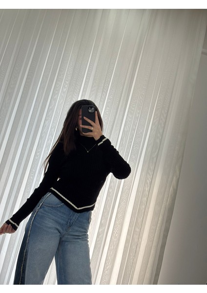 Butik Nis Asimetrik Kesim Dik Yaka Triko Örme Body