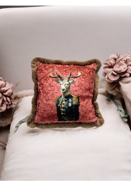 Geyik Desenli Yılbaşı Temalı Kadife El Yapımı Dekoratif Yastık modelleri