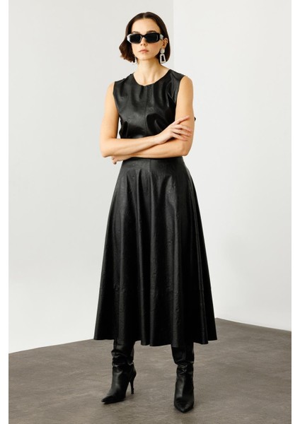 Parçalı Maxi Boy Siyah Deri Etek 44210-2K5 fiyatları