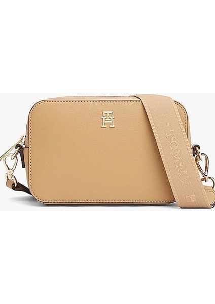 Kadın Bej Yumuşak Plakalı Çapraz Çanta