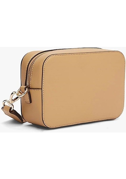 Kadın Bej Yumuşak Plakalı Çapraz Çanta fiyatları