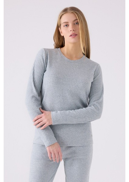 Lisanslı Yumuşak Dokulu Termal Kumaş Uzun Kol Kadın Pijama Takım 8908 fiyatları