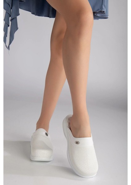 Doktor Hemşire Terliği - Sabo Terlik - Aşcı Terliği -Klasik Taban - Rahat Comforlu - Kaymaz Taban fiyatları