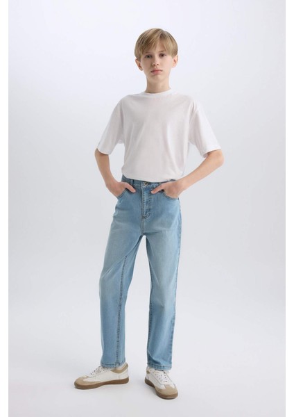 Erkek Çocuk Straight Fit Düz Paça Cepli Basic Düz Jean Pantolon C3697A824WN