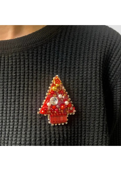 El Yapımı Keçe Kırmızı Yılbaşı Ağacı Broş - 6 x 7 cm