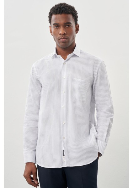 Beyaz Uzun Kol Desen İtalyan Yaka Cepli Pamuklu Classic Comfort Fit Gömlek 1004245185
