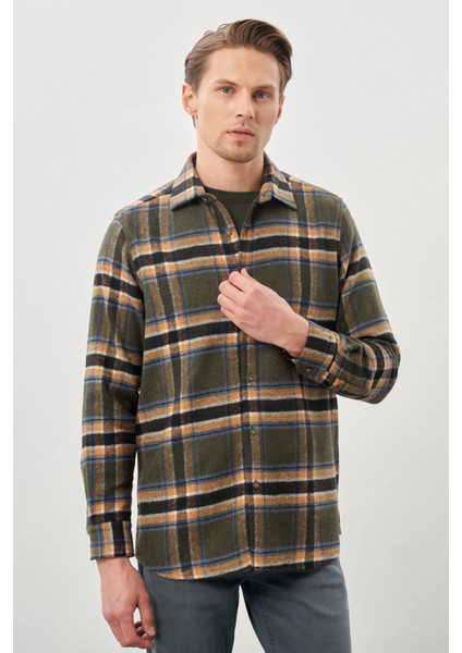 Koyu Haki Yünlü Ekose Desen Yumuşak Yaka Cepsiz Uzun Kol Casual Comfort Fit Gömlek 1004245227 modelleri