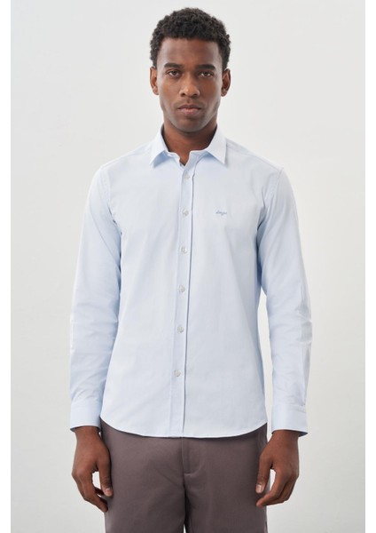Koyu Mavi Uzun Kollu Sert Yaka Cepsiz Pamuklu Likralı Klasik Slim Fit Dar Kesim Gömlek 1004245234