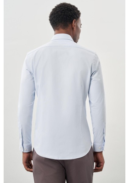 Koyu Mavi Uzun Kollu Sert Yaka Cepsiz Pamuklu Likralı Klasik Slim Fit Dar Kesim Gömlek 1004245234