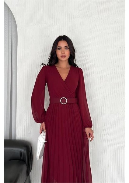 Kadın Bordo Piliseli Kemerli Şifon Elbise DPNBK3028
