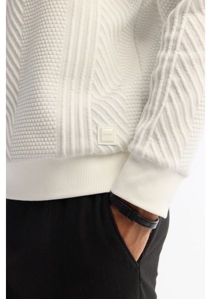 Erkek Ekru Bisiklet Yaka Baskılı Elastan Sweatshirt A42y1279 fiyatları