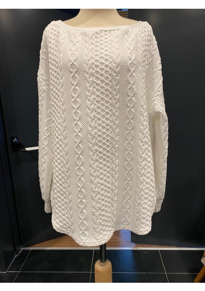 Beyaz Kayık Yaka Sweatshirt