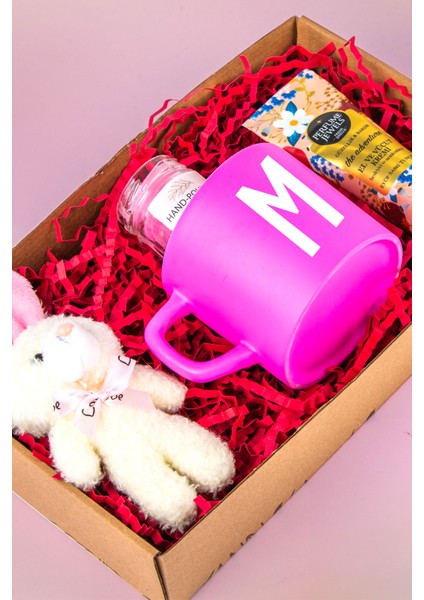 Kişiye Özel Hediye Seti- Peluş Tavşan Anahtarlık - Pembe Çay-Kahve Fincanı - Mini Cam Mum Pembe - Eyüp Sabri Tuncer El Kremi - Özel Tasarım Hediye Kutusu fiyatları