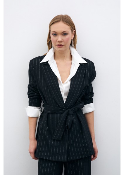 Simli Çizgili Kuşaklı Ceket - Siyah Çizgili fiyatları