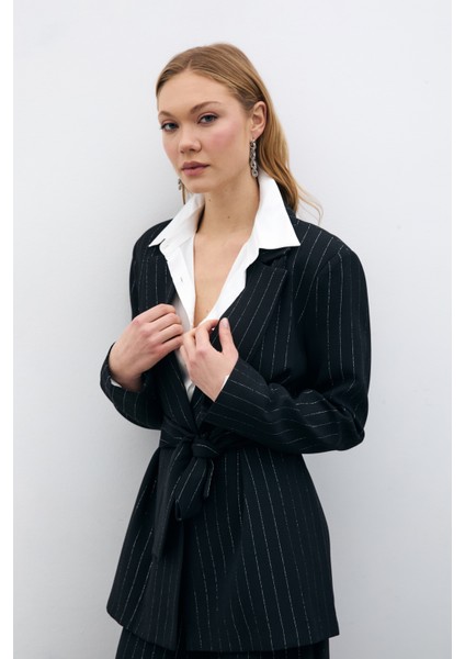 Simli Çizgili Kuşaklı Ceket - Siyah Çizgili indirimleri