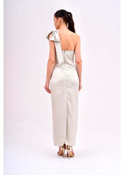 Önden Yırtmaçlı Tasarım Abiye fırsatları