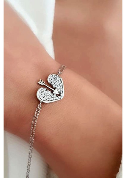 kalp figürlü zirkon taşlı gümüş bileklik