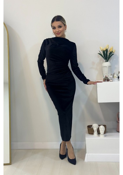 Siyah Kadife Drape Detaylı Uzun Elbise