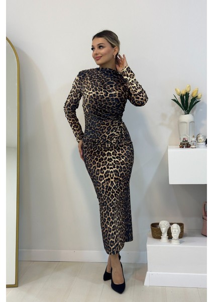 Leopar Kadife Drape Detaylı Uzun Elbise