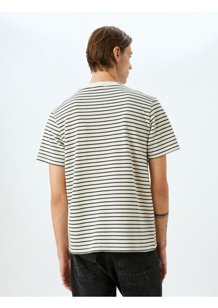 Bisiklet Yaka Kısa Kollu Pamuk Karışımlı Çizgili Oversize T-Shirt fırsatları