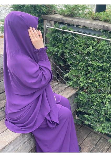 Iğneli Peçeli Afgan Takımı