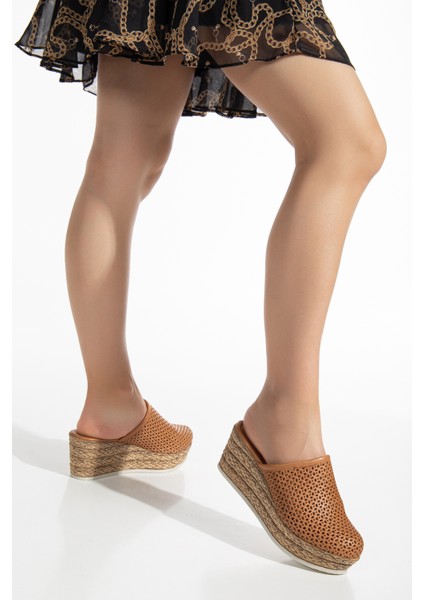 Kadın Hakiki Deri Önü Kapalı Dolgu Topuk Terlik Taba