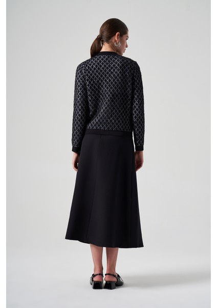 Triko Düğme Detay Kısa Hırka 7002 Siyah-Ekru fırsatları