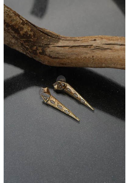 Gold Zirkon Taşlı Özel Tasarım Piramit Küpe