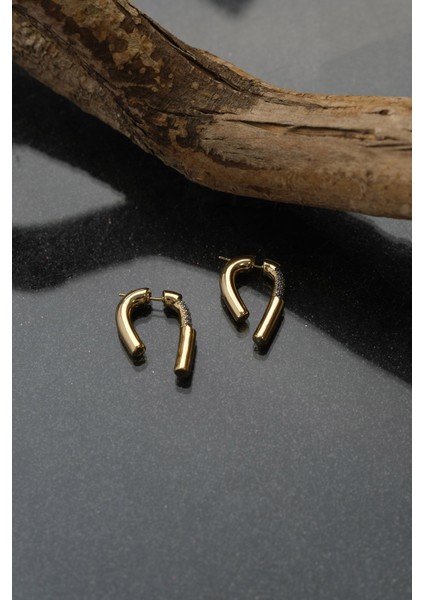 Gold Zirkon Taşlı Özel Tasarım Yarım Halka Küpe fırsatları
