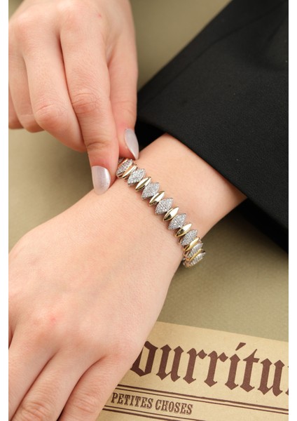 Gold Özel Tasarım Zirkon Taşlı Simetrik Detaylı Kelepçe Bileklik modelleri