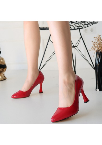 Kırmızı Rugan Stiletto Ayakkabı fırsatları