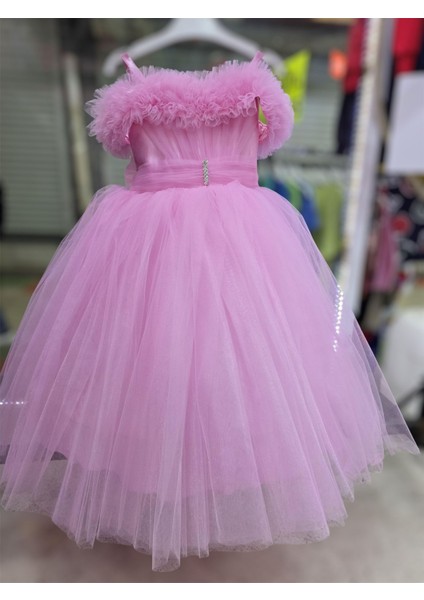 Pembe Kız Gelinilk