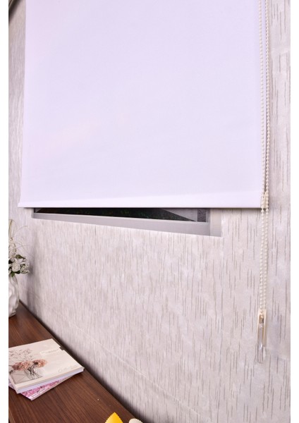 Beyaz Düz Etek Dilimsiz Ip 1001 Zebra Stor Güneşlik Perde modelleri