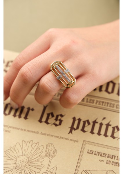 Gold Özel Tasarım Zirkon Taşlı Simetrik Yüzük